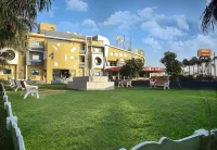 Hotel Sun Plaza Hotels near Bhidbhanjan Mahadev Temple
