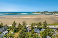 Spacious Layout and Breathtaking Views - Stunning Coastal Getaway