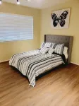 Modern Secluded 2 BR 1.5 Bath Hotels near Colorado Canyon