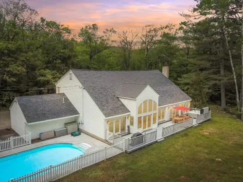 Private River Access and Game Room - Charming Retreat