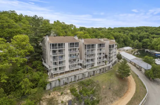 Spacious Deck and Breathtaking Views - Stunning Serene Retreat