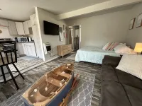 Cozy Studio with Full Kitchen and Modern Amenities - Charming Retreat Hotels in Oscoda