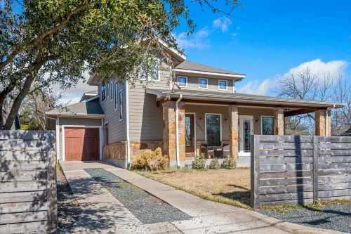 Cowboy Pool and Open Concept Living - Bright Modern Haven