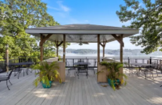 Lakefront Balcony and Boat Slip - Amazing Scenic Oasis
