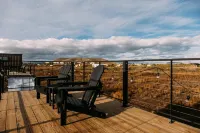 Unique Shipping Container Home with Rooftop Deck - Charming Cozy Retreat Hotel a Alpine