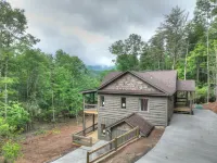 Stunning Long-Range Views and Luxurious Amenities - Exquisite Mountain Retreat Hotels in Epworth