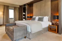 DoubleTree by Hilton Belfast City Ten Square - موقف سيارات