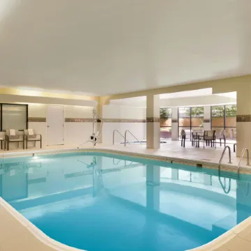 Courtyard Bloomington Normal