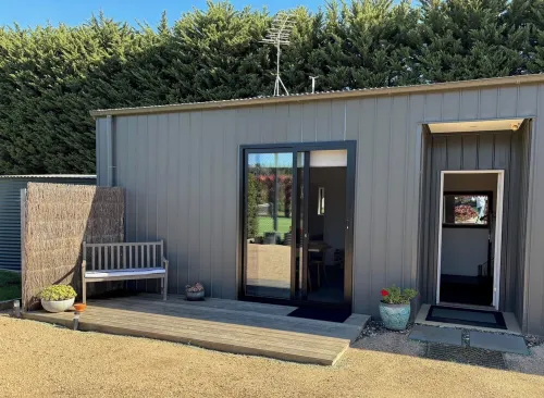 Cosy Bellbrae Farm Studio within pedalling distance of surfcoast beaches Hotels in Bellbrae