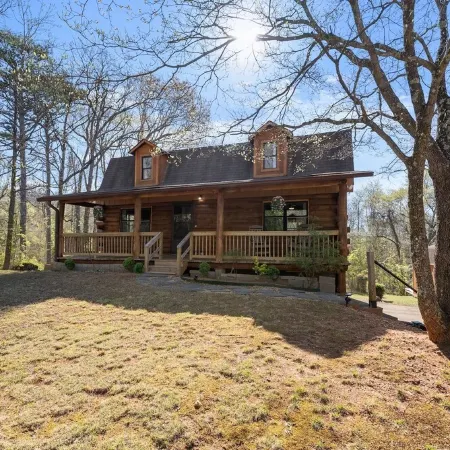 Family Friendly, Sleeps 11, Pets allowed!