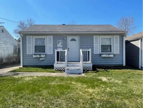 Huron Beach Cottage with Game Room