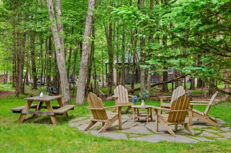 Charming Retreat with Lake Access and Spacious Yard - Delightful Haven