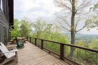 Therapeutic Mountain Views and Cozy Fireplace - Breathtaking Retreat