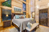 Mountain Cabin Retreat - Pool Table, Private Hot Tub, Views