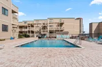 2BR Ocean Bridge | Shore Drive,Pool,Steps to Beach Hotels in Horry County