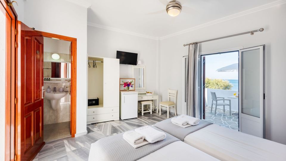 Irene Hotel - Beachfront