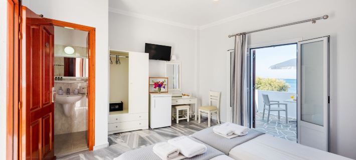 Irene Hotel - Beachfront Hotels in Paros