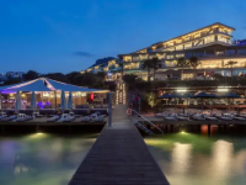 博德魯姆岬華麗海灘酒店 Gundogan Mahallesi酒店