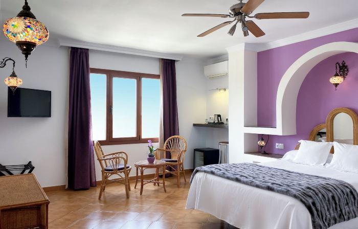 Hostal Alhambra - Adults Only