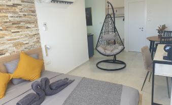 Maya New Guest House -Panoramic Sea&CityCentre View, Haifa