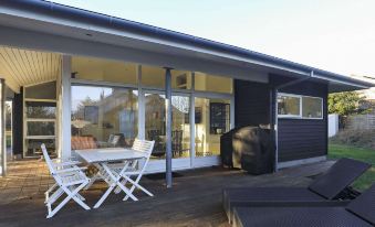 6 Person Holiday Home in Hals by Traum