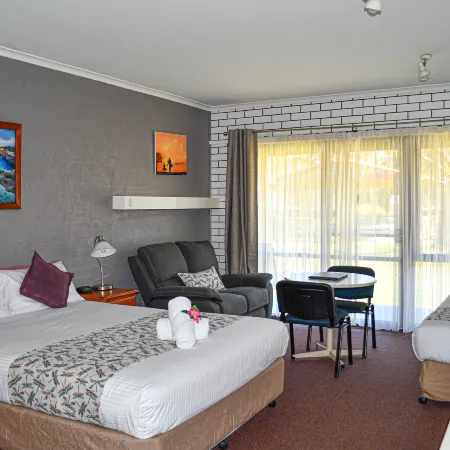 Barooga Country Inn Motel