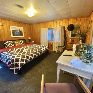 Roundtop Mountain Vista - Cabins and Motel