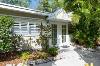 Kona Kai Resort and Gallery