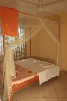 Stay.Plus Kikambala Holiday Home Hôtels à : Kibaoni