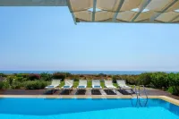 Protaras Seafront Villa Alia -  Ferienhäuser