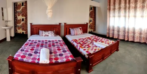 Tangi Safaris Lodge Hotels in Nwoya
