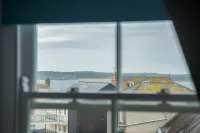 Ramsey Apartment - 2 Bedroom Apartment - Tenby - Ocean View