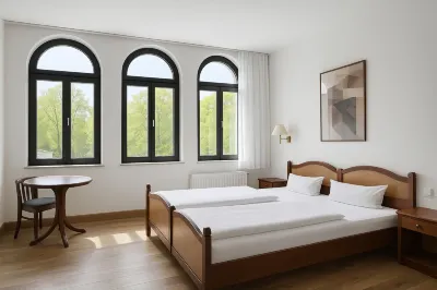 Hotel Villa Noel – Central Station Dresden Hotels in Freital