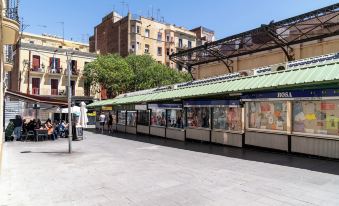 Limehome Barcelona Plaça Pirineus