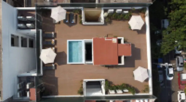 โทนาลา โดย มิสเตอร์ ดับบลิว