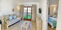 Apartaments Sa Torre by Sureda Mas