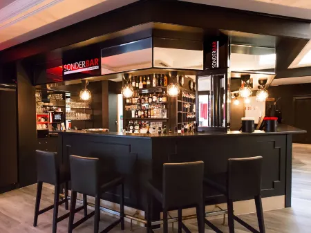 DORMERO Hotel Burghausen Отели в г. Титмонинг