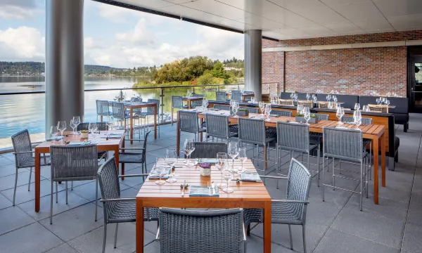 Hyatt Regency Lake Washington (Renton) - 2026 Prices, Reviews & Deals ...
