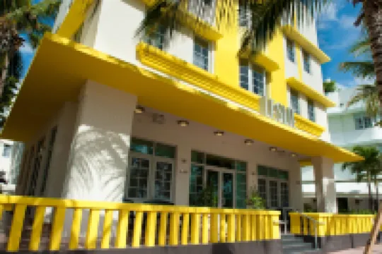 Leslie Hotel Ocean Drive