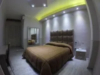 Runa Hotel Các khách sạn ở Aversa