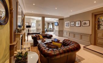 Connaught Lodge