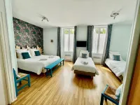 Les Trois cèdres Hotels in Virson