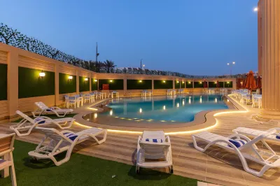 Royal Day Plaza Hotel Hotels near Payless