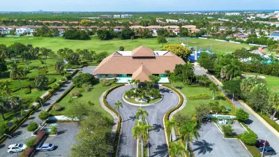 Luxury Villa Waterfall - Pool & BBQ Các khách sạn ở 