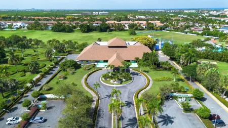 Luxury Villa Waterfall - Pool & BBQ Отели рядом с достопримечательностью «Экологический парк Indigenous Eyes»