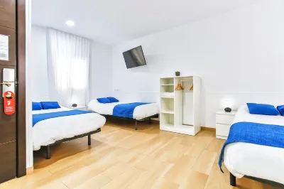 Laramond Barcelona Rooms Hotels near Mercado Singuerlin