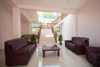 Roylanka Inn