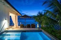 The Sandpiper - Pool