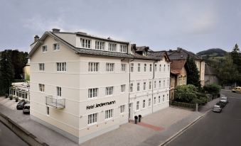 Das Jedermann Boutiquehotel Mit Stadtgarten