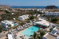 Lambis Studios & Apartments